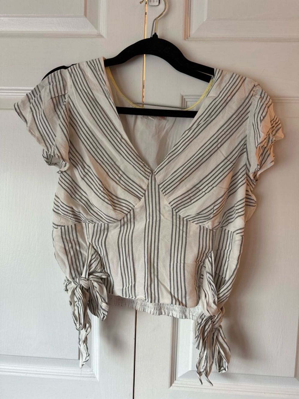 Gianni Bini Cream and Black Striped Tie-Side V-Neck Crop Top